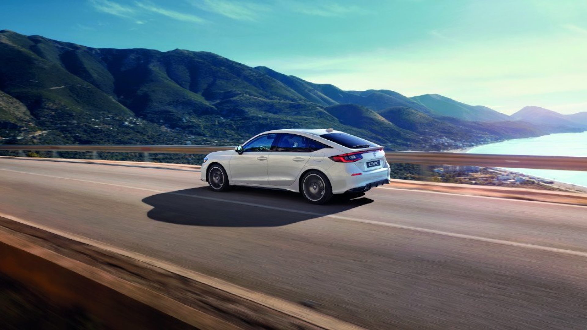 NUOVA HONDA CIVIC FULL HYBRID - Richiedi test drive